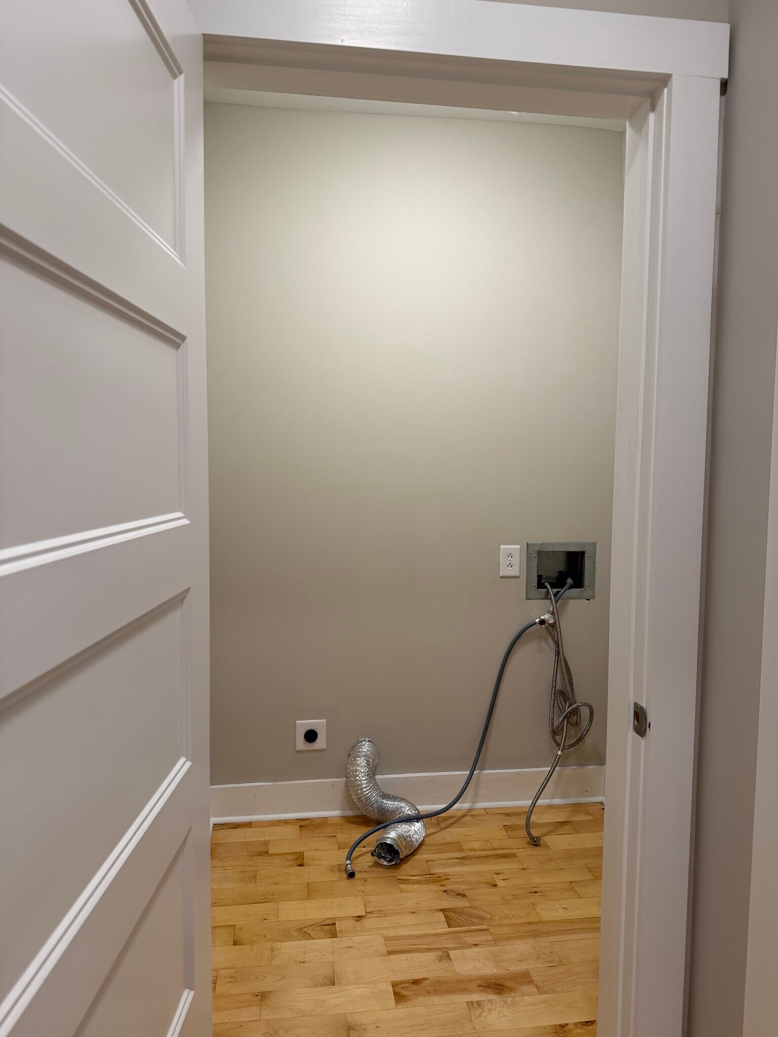 Building Photo - 620 Cumberland St