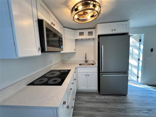 Building Photo - 1314 E Gore St