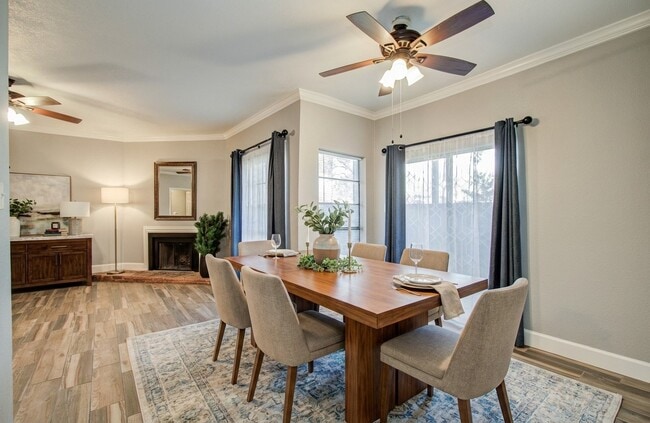 Building Photo - 9707 Richmond Ave.