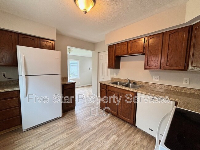 Building Photo - 2404 S Whittier Ave