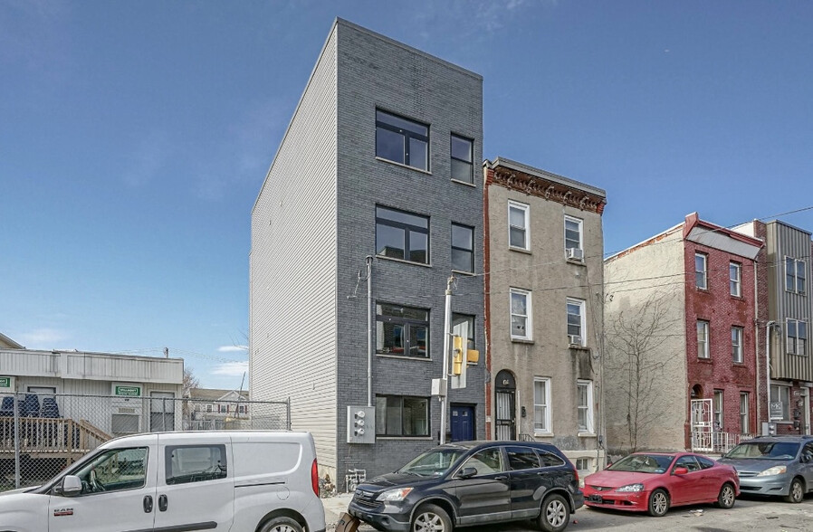 Building Photo - 1702 N Gratz St