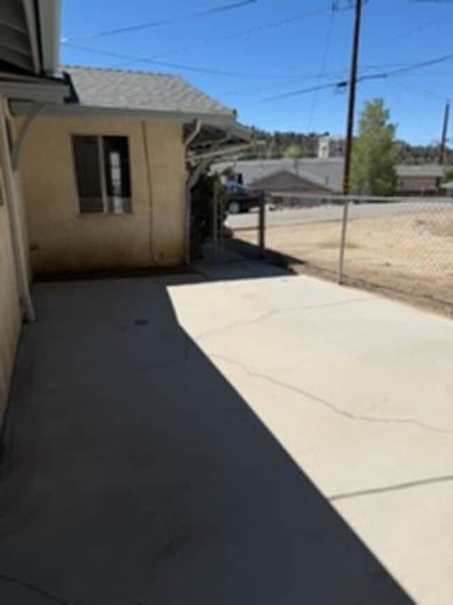 Building Photo - 6641 Ivins Dr
