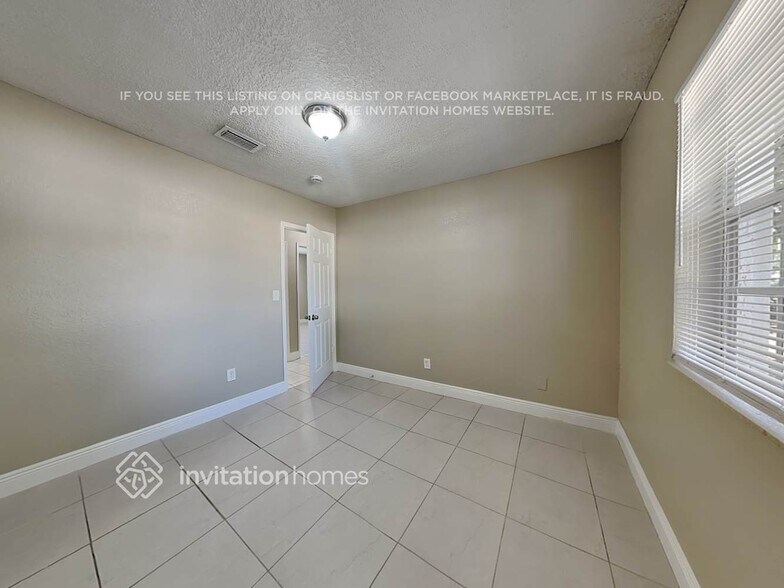 Building Photo - 12900 SW 191st Terrace