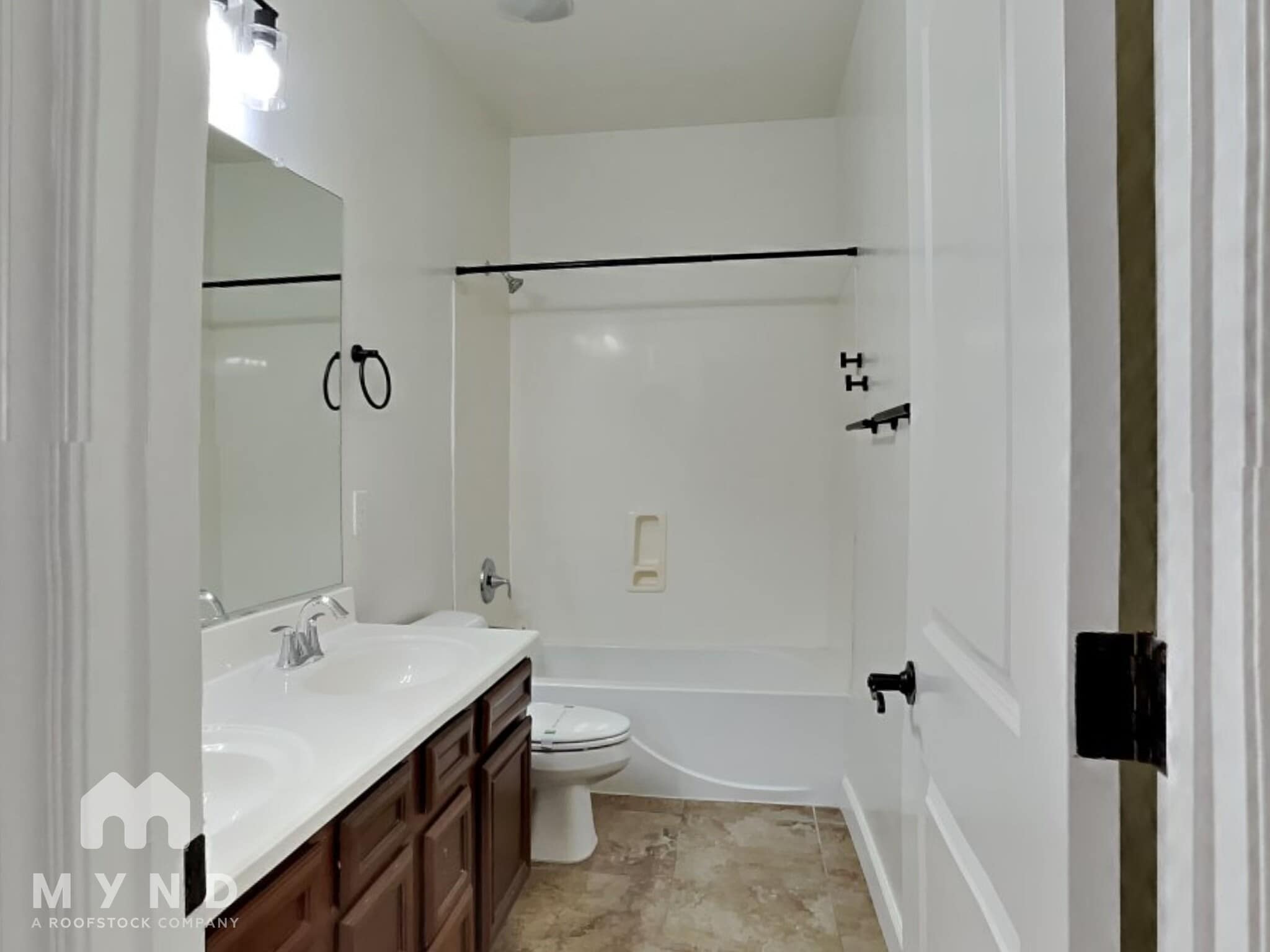 Building Photo - 14535 W Port Royale Ln