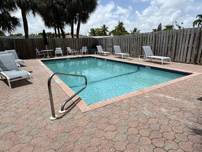 Building Photo - 8900 Collins Ave