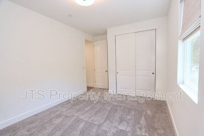 Building Photo - 4988 Amina Fair Way