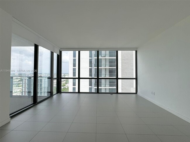 Building Photo - 1600 NE 1st Ave