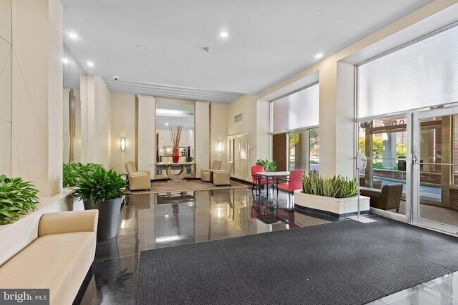 Building Photo - 2500 Q St NW