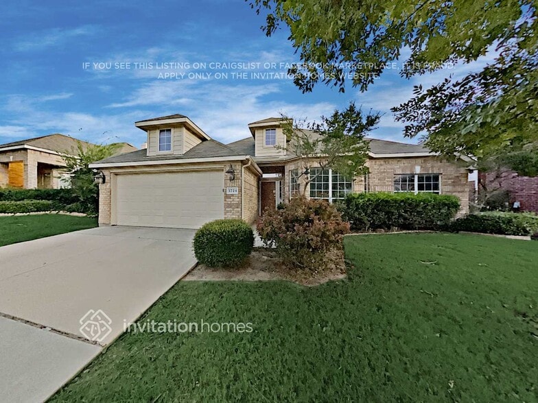Primary Photo - 3724 Queenswood Ct