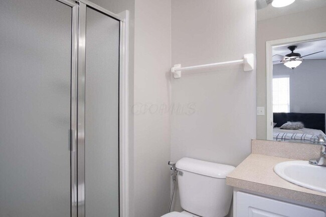 Building Photo - 5286 Royal Arch Casca Dr