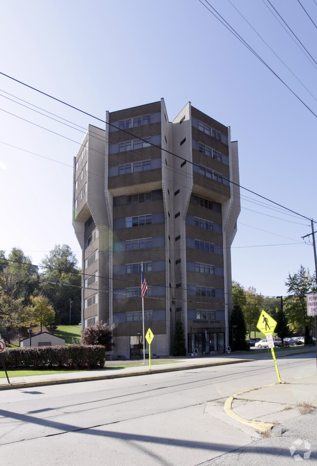 Building Photo - West Gate Manor