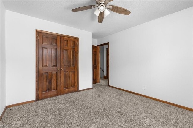 Building Photo - 703 Sir Walter Cir