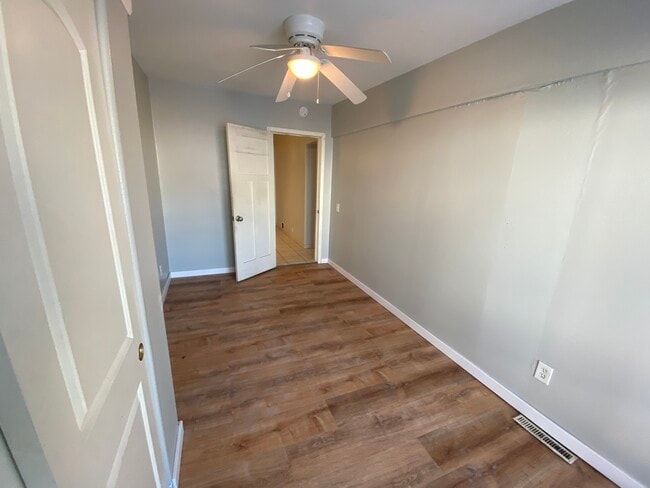Building Photo - Stunning 4br 2ba in the Heart of Bayview !