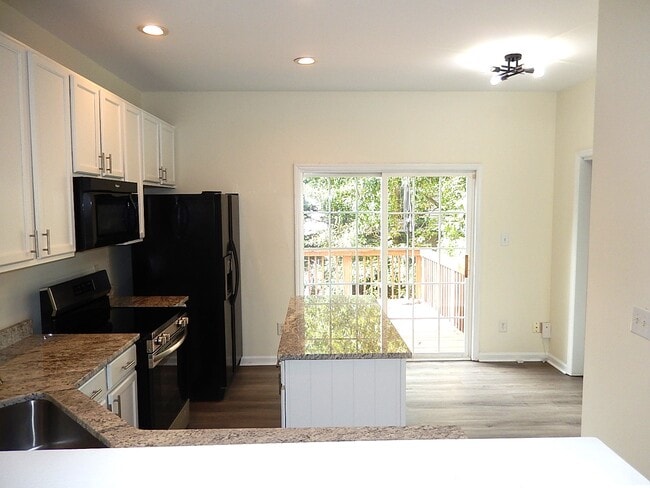 Building Photo - 5445 Crabtree Park Ct