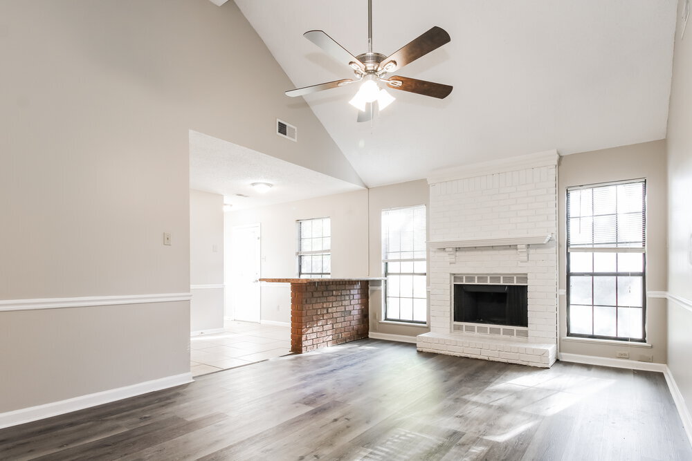 Building Photo - 3740 Schanna Dr