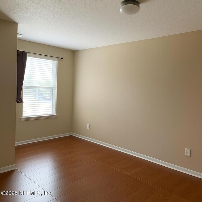 Building Photo - 4220 Plantation Oaks Blvd