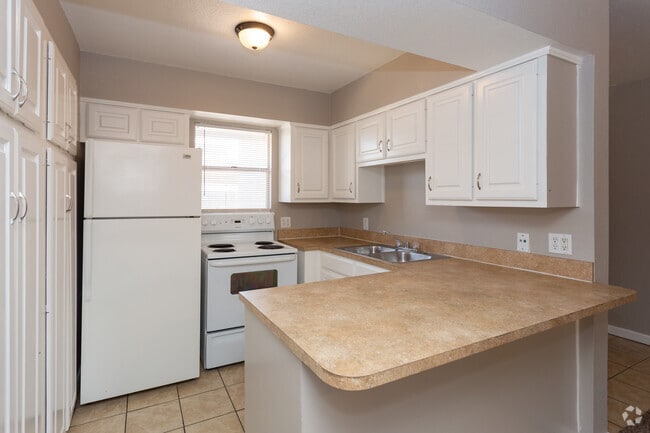 Building Photo - Wildwood Terrace Apartments