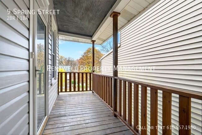 Building Photo - 9 1/2 Spring St