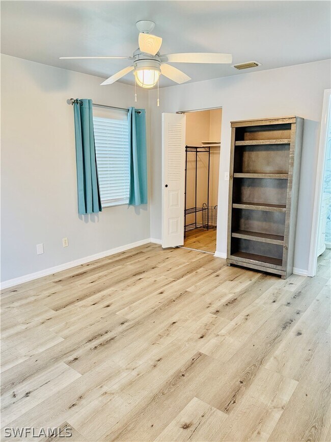 Building Photo - 2750 Kings Lake Blvd