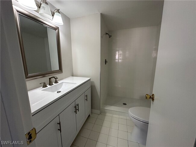 Building Photo - 170 Turtle Lake Ct
