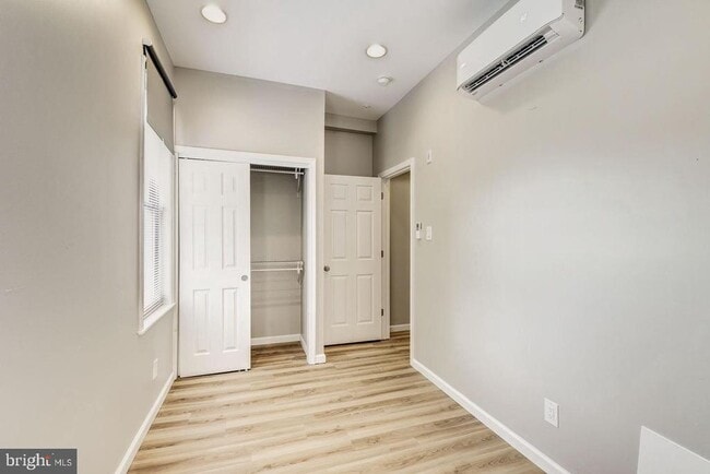 Building Photo - 2343 N College Ave