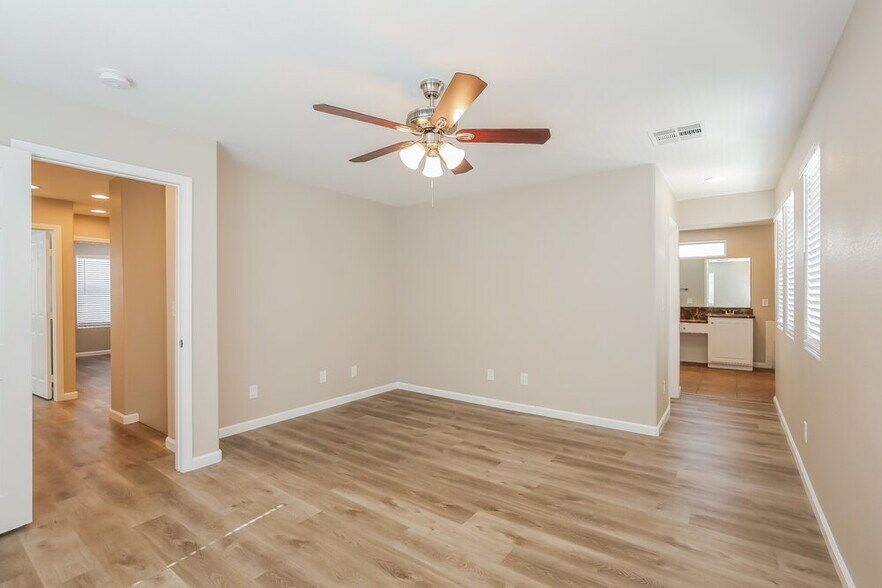 Building Photo - 8300 W Wildwood Glen Dr