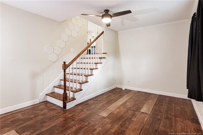 Building Photo - 2706 Colgate Dr