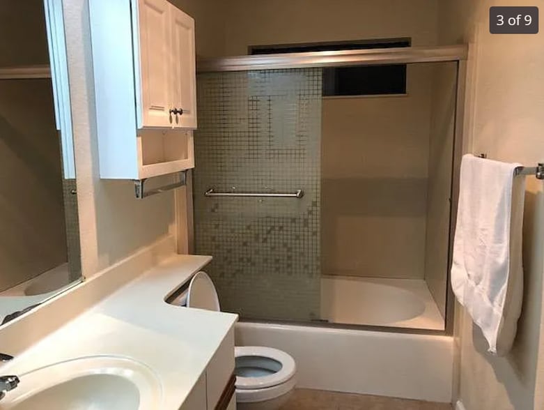 Building Photo - 6890 Chantel Ct