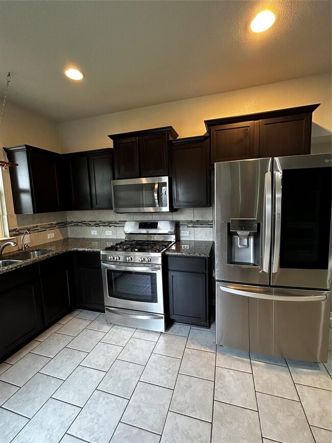 Building Photo - 150 Gambel Oak Way