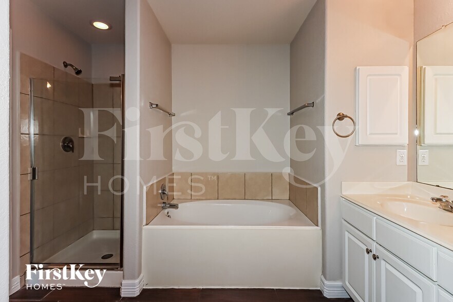 Building Photo - 3147 Upland Spring Trace