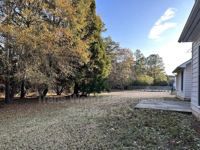 Building Photo - 8595 River Walk Landing