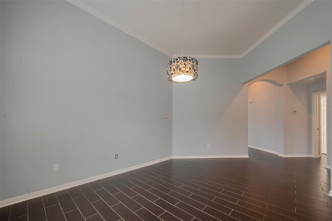 Building Photo - 311 N Esplanade Ln