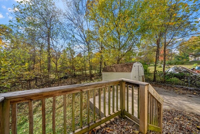 Building Photo - 3 Bedroom Pet Friendly Home For Rent!