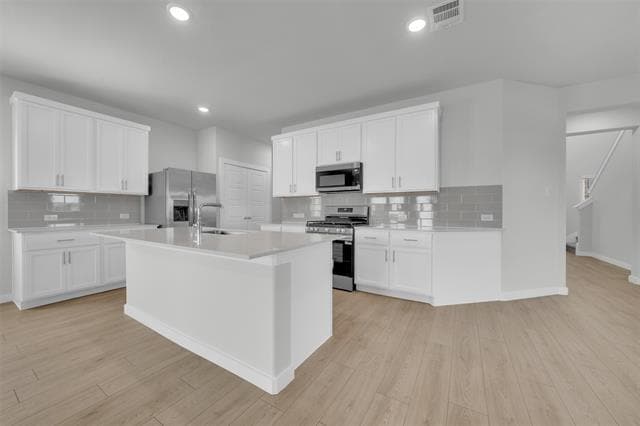 Building Photo - 305 Millwood Rd