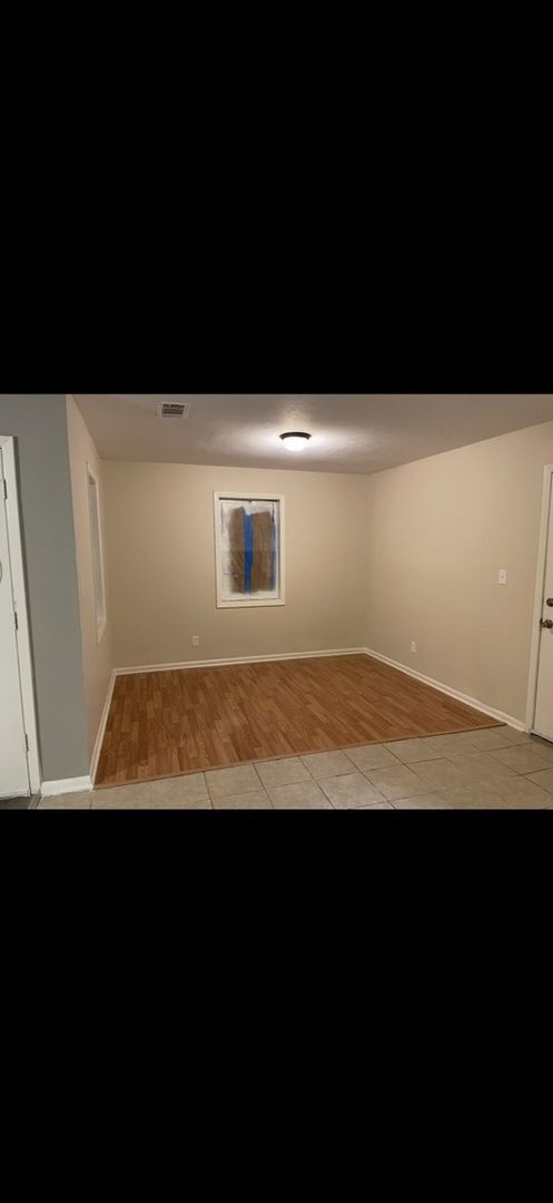 Building Photo - Charming 3BR House in Columbus