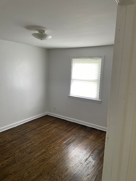 Building Photo - 2xxx S Forwood St