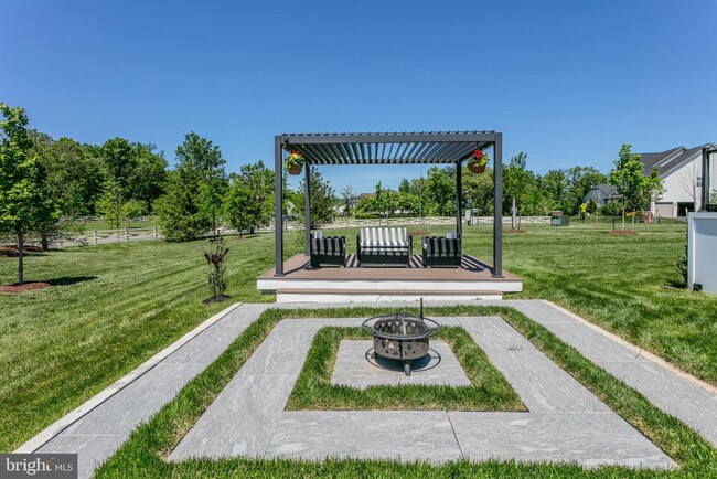 Building Photo - 41355 Tarragon Leaf Dr