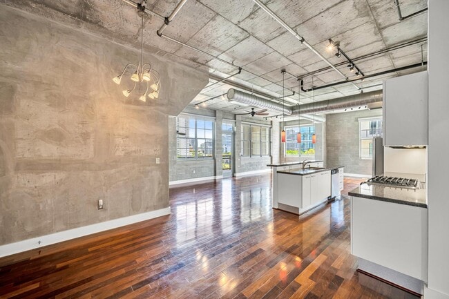 Building Photo - 411 NW 1st Ave