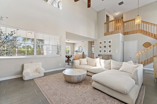 Building Photo - 18213 SE Fairview Cir