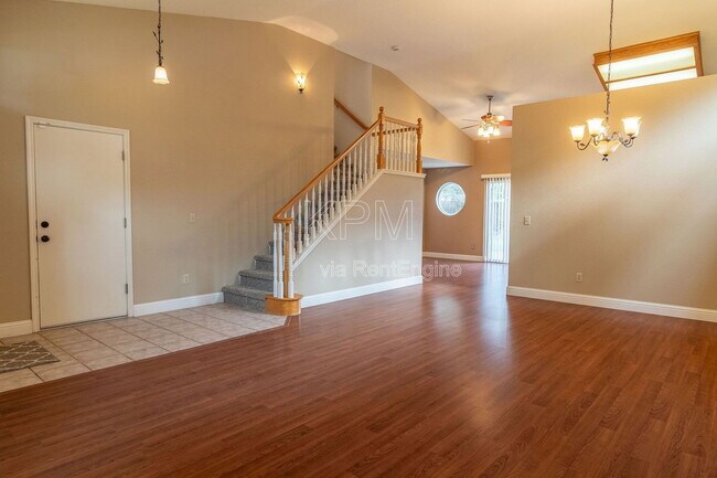 Building Photo - 1106 Klemeyer Cir