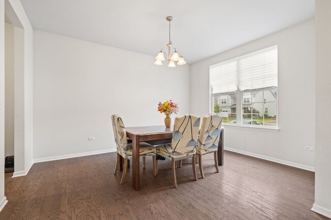 Building Photo - 1523 Bayou Path Dr
