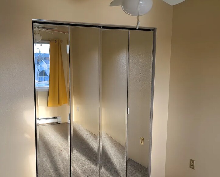 Building Photo - 2201 Romig Pl