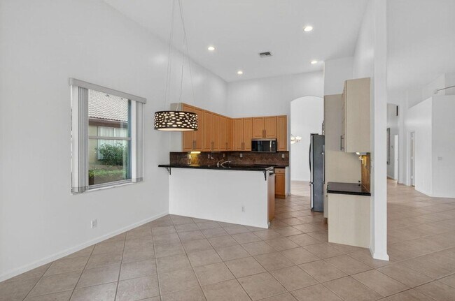 Building Photo - 7976 Monarch Ct