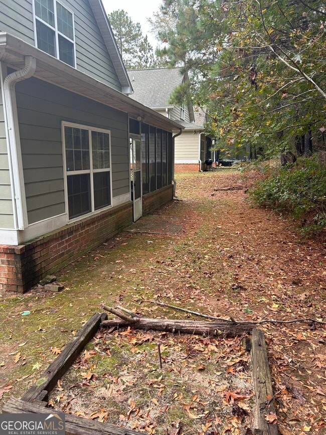 Building Photo - 1585 Cedar Shoals Dr