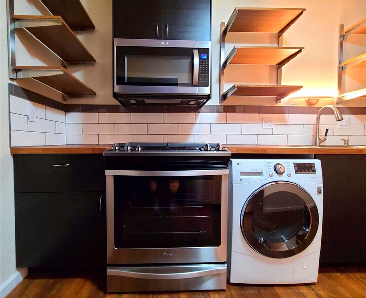 Appliances - 3455 Rebecca Ln
