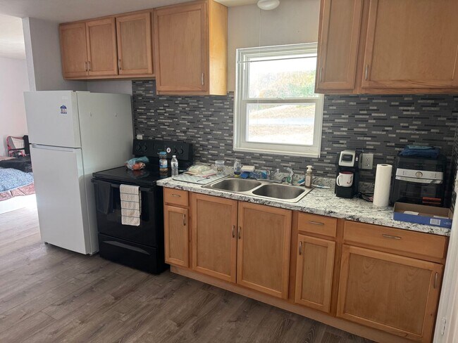 Building Photo - 54th Street Duplex