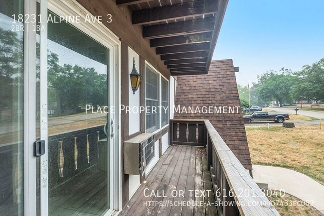 Building Photo - 18231 Alpine CT #3 - Upper level 2bed/1bat...