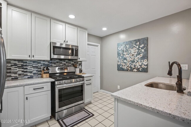 Building Photo - 2 Oyster Creek Dr
