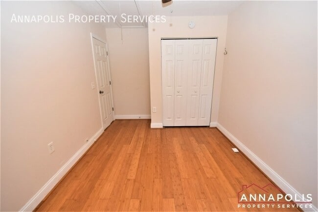 Building Photo - 508 Greenblades Ct