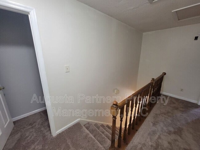 Building Photo - 4768 Red Leaf Ct